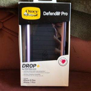 Otter box new, never used, wrong size for me